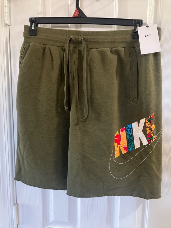Nike Other - NWT Nike Men’s L Army Green Graphic Fleece Sweat Shorts